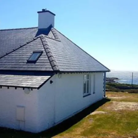The Crest- 4 Bed Sea View Property -Trearddur Bay Exterior photo