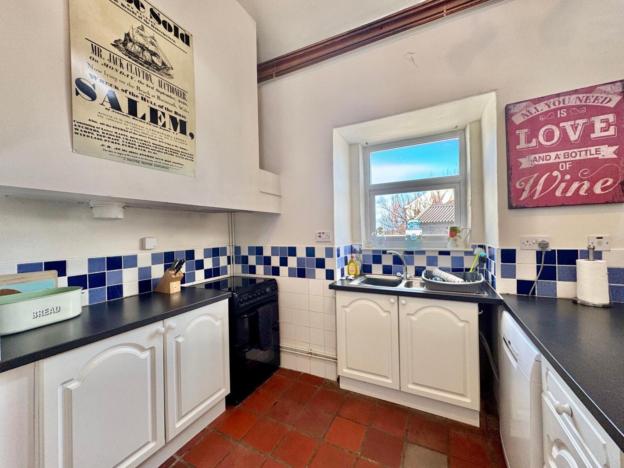 The Crest- 4 Bed Sea View -trearddur Bay * Trearddur