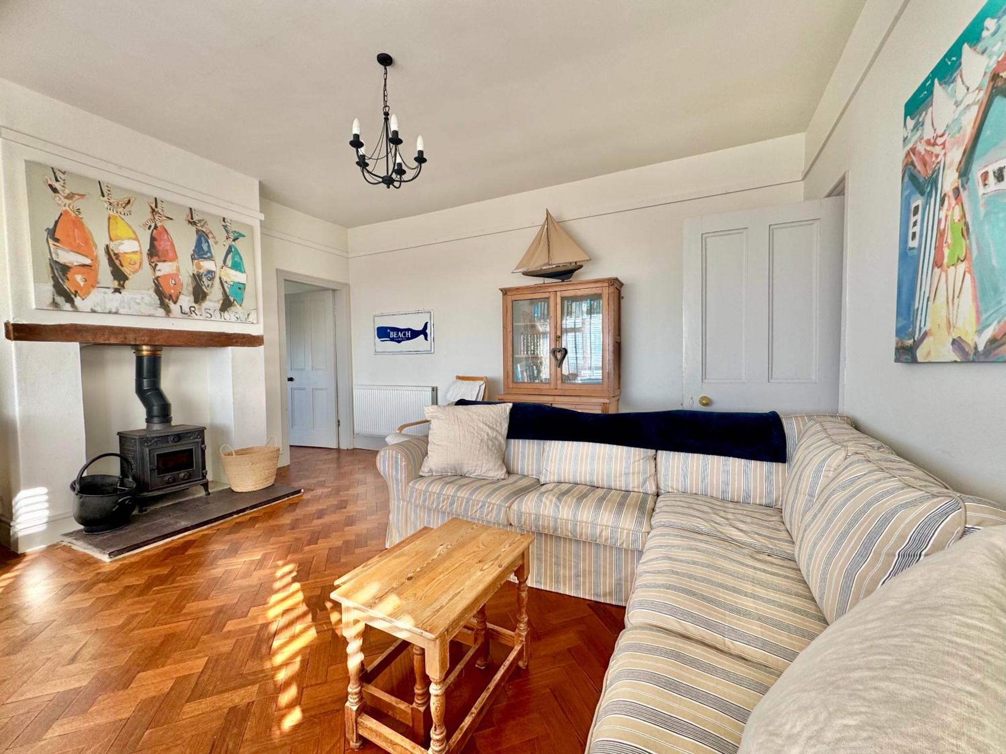Holiday home The Crest- 4 Bed Sea View -trearddur Bay *