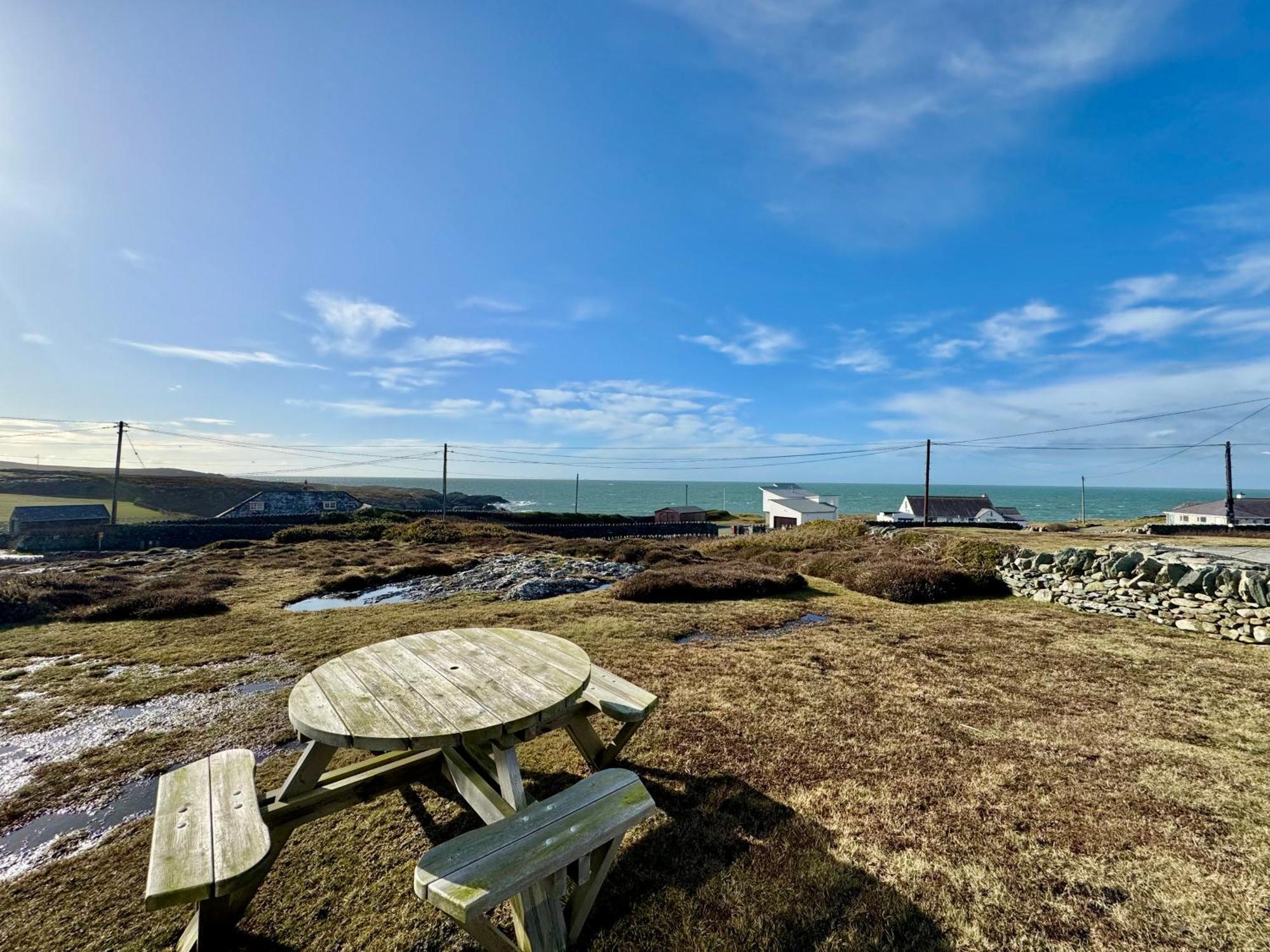 The Crest- 4 Bed Sea View -trearddur Bay Trearddur